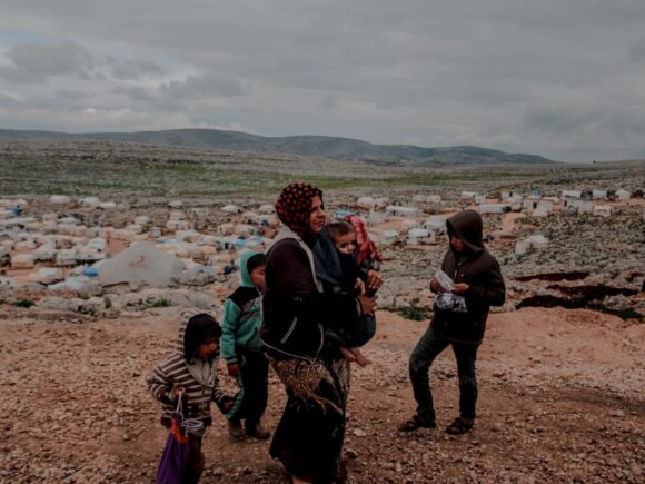 آثار الفقر النفسية والجسدية على الأطفال