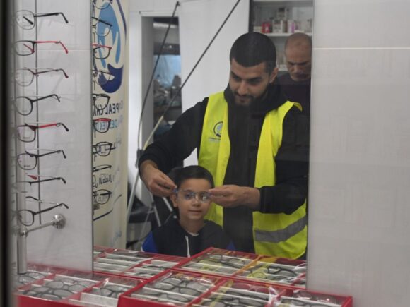 Medical glasses distribution project in Lebanon